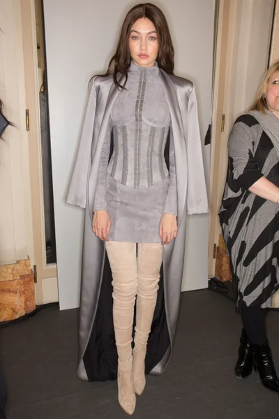 Look 24